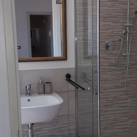 Orchidea לינה וארוחת בוקר 3*